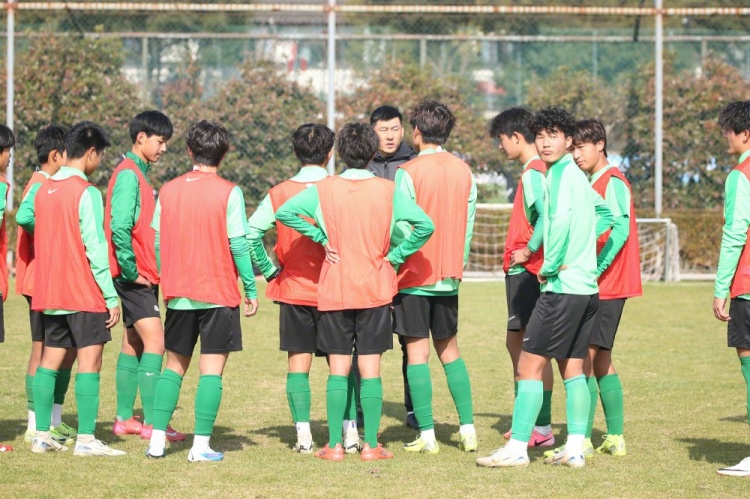  浙江U18、U16兩隊(duì)已前往日本橫濱和琦玉，進(jìn)行為期約10天的拉練
