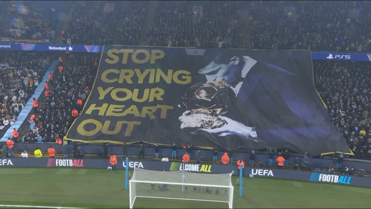  曼城球迷打出羅德里親吻金球獎TIFO：收起你的眼淚！
