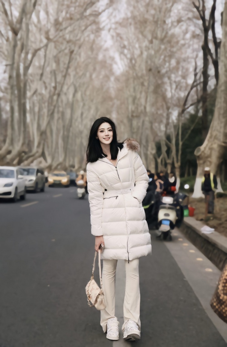  煙雨下江南！卓識游南京：卿言一句梧桐美 吾種梧桐滿京城