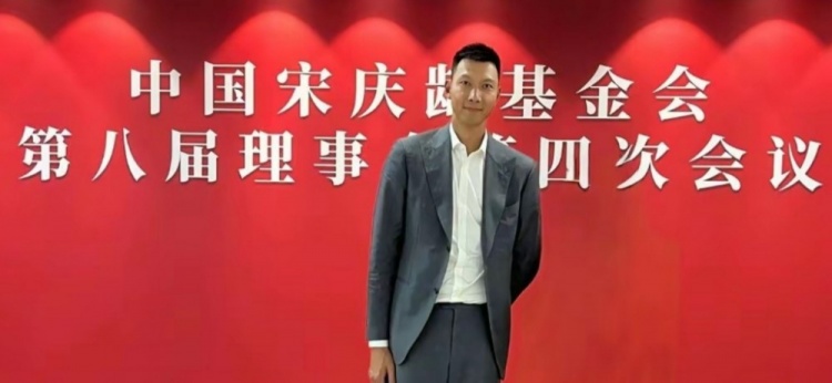  時(shí)隔5個(gè)月首次公開(kāi)露面！大河報(bào)：易建聯(lián)關(guān)聯(lián)公司成被執(zhí)行人
