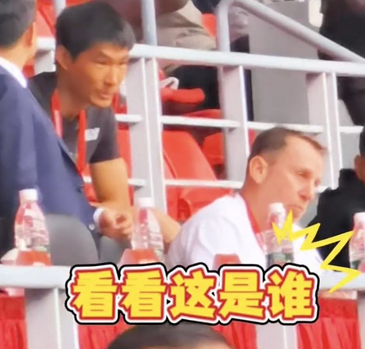  久爾杰維奇現(xiàn)身鹽城，現(xiàn)場觀看中國U22國足vs韓國