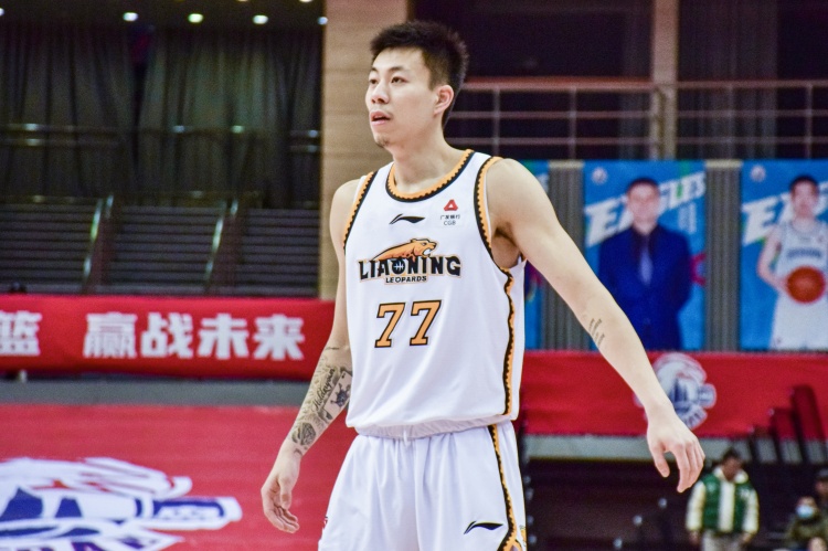  還得再調(diào)整！張鎮(zhèn)麟復(fù)出8中1拿到2分8助出現(xiàn)6失誤 正負(fù)值-34最低