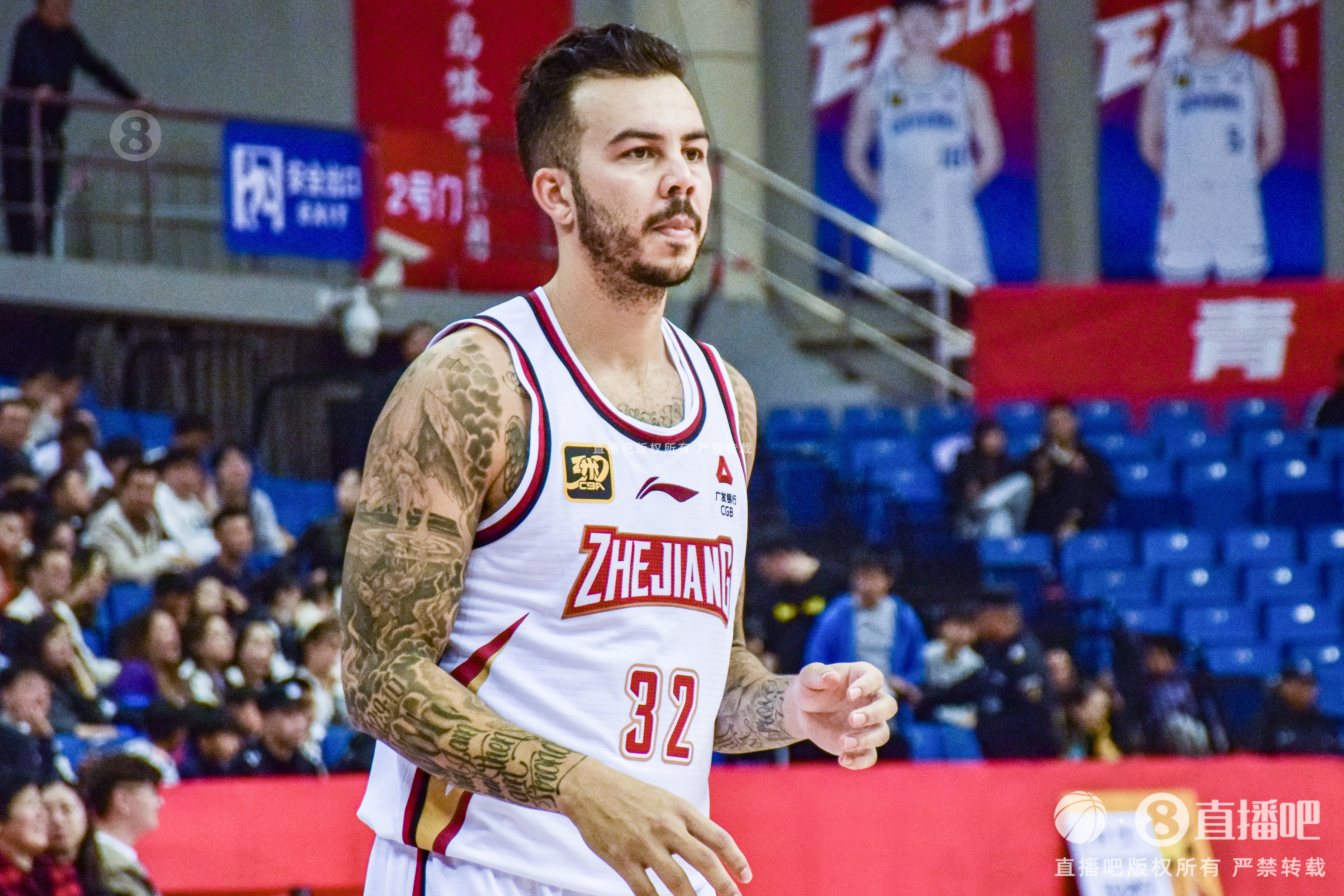  手感炸裂結果空砍！約克21中13&三分15中7空砍38分 另有6板8助