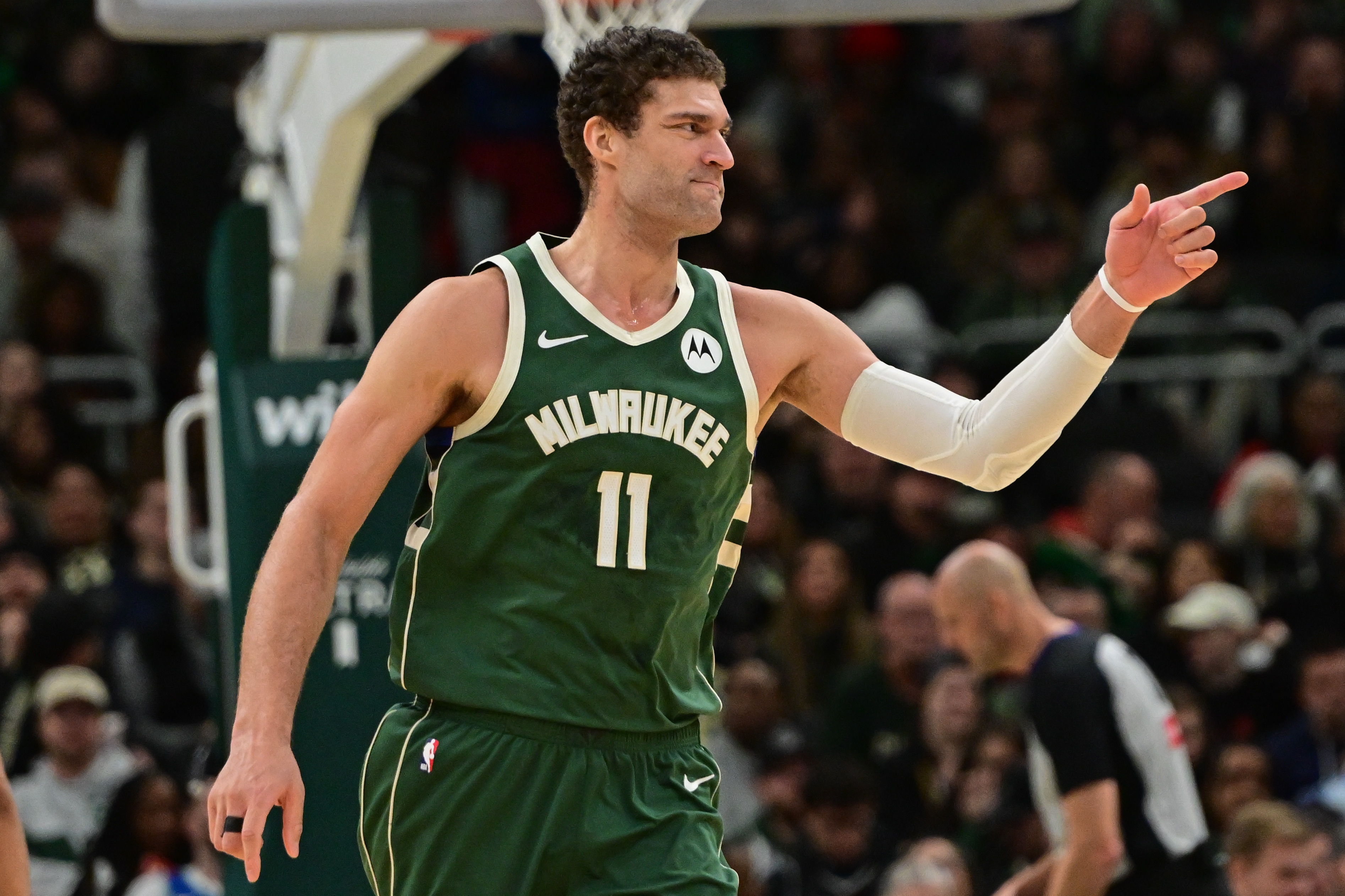  3B中鋒！大洛佩茲蓋帽數(shù)2038次超越加內(nèi)特 升至NBA歷史第18位