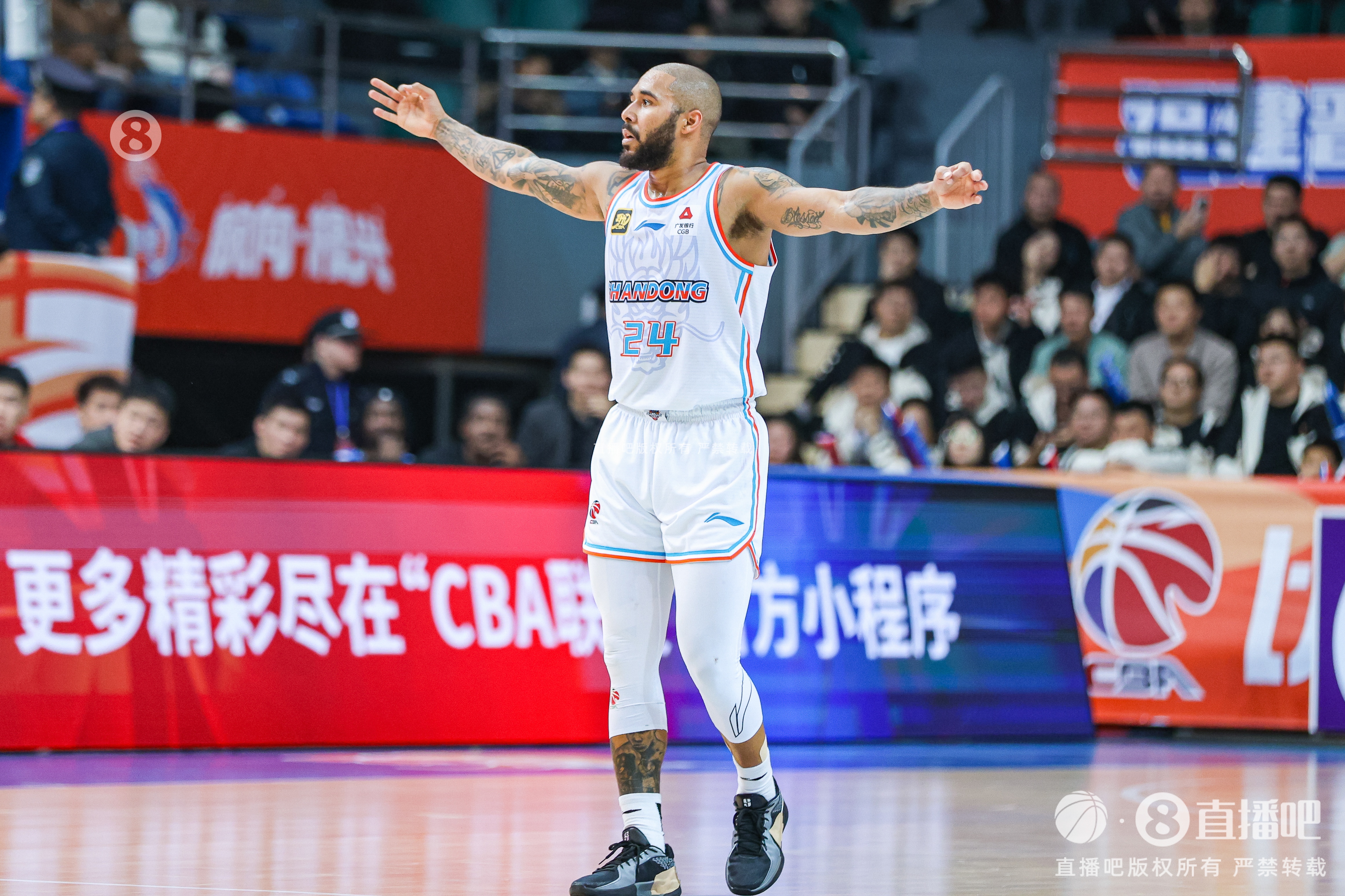  奈何隊友短路！摩爾19中12空砍31分 末節(jié)狂砍22分