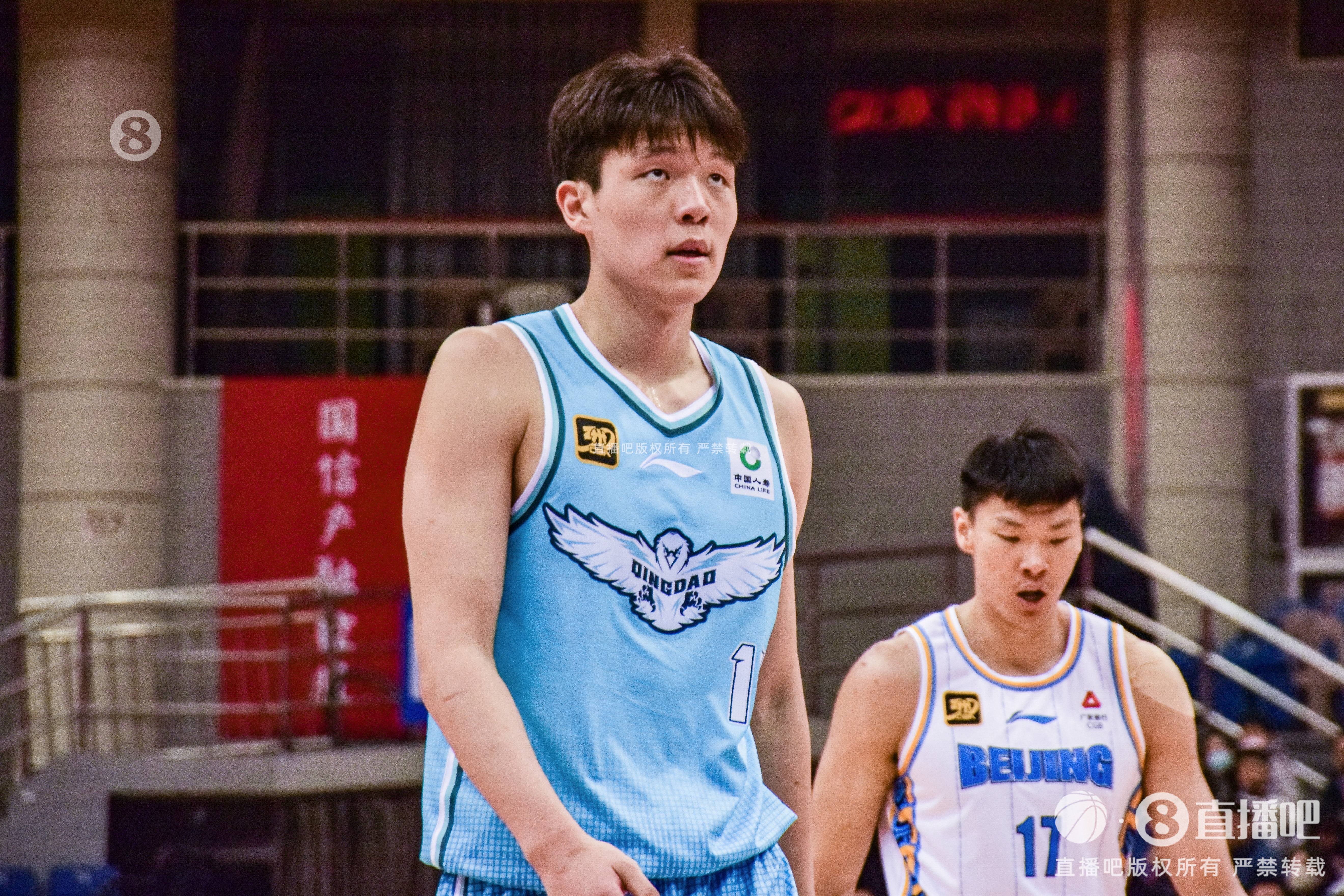  內線攻防俱佳！楊瀚森半場10分鐘4中3砍9分11板&另有3斷2帽