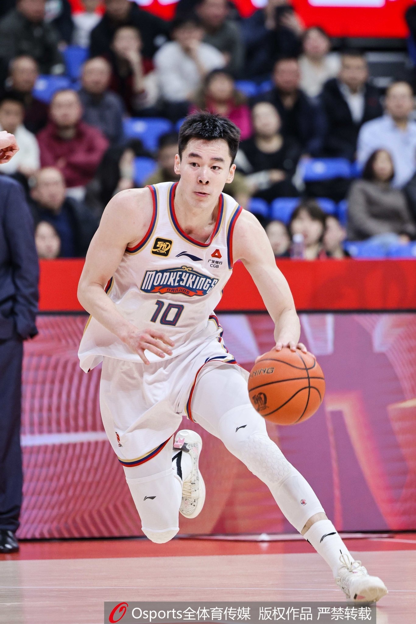  沖擊力十足！郭昊文17投5中&罰球14中12 得到24分10板5助